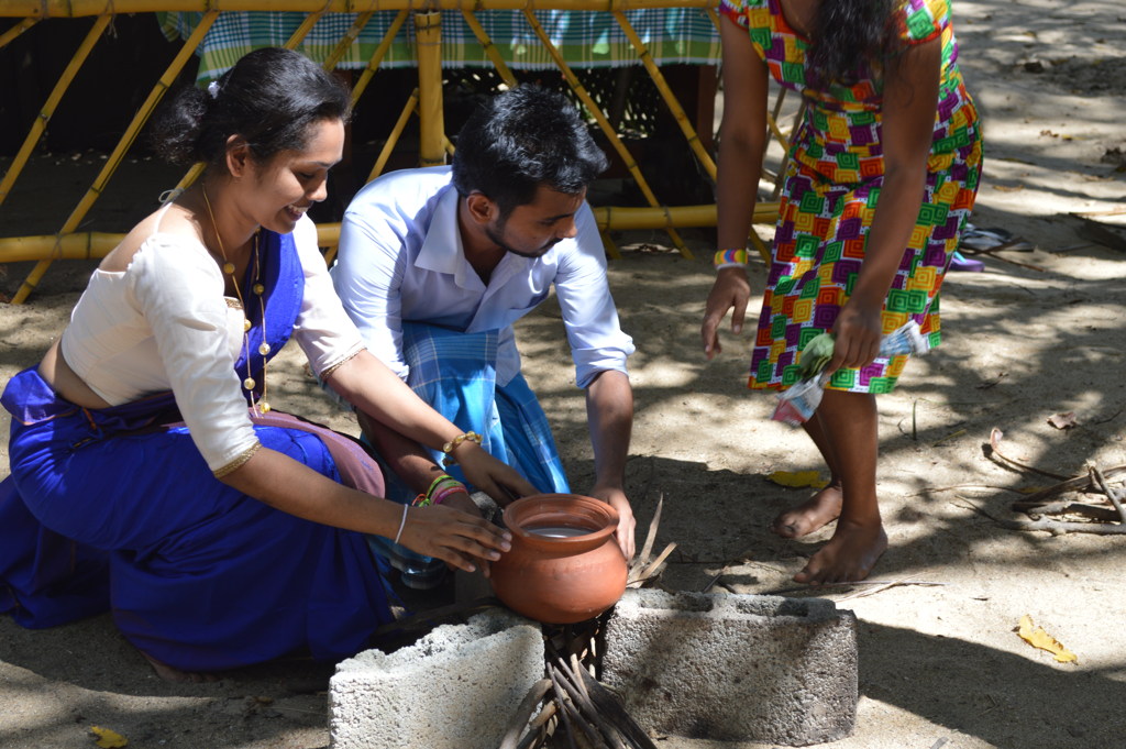 Sinhala and Hindu Aluth Avurudu Celebration 2016