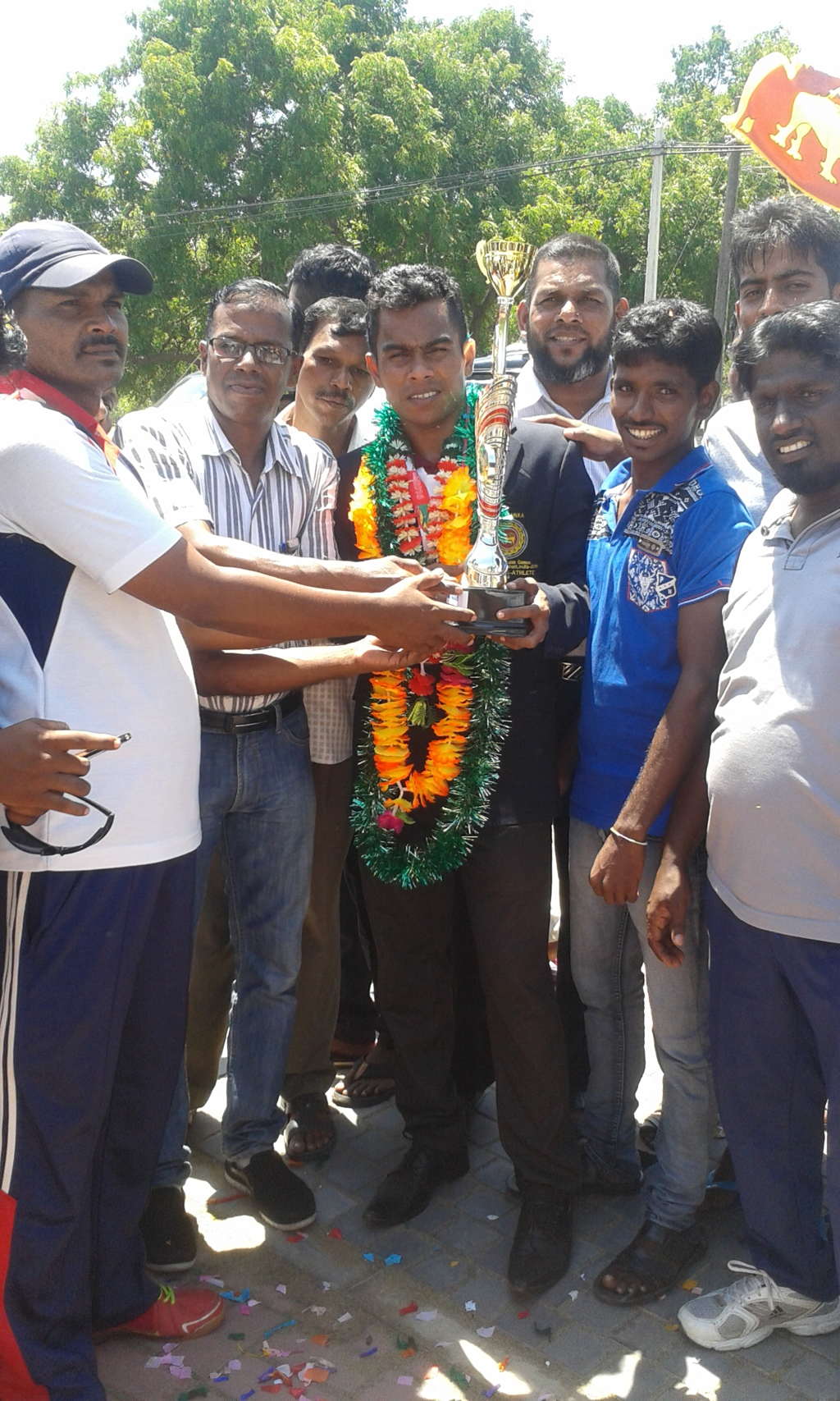 South Eastern University of Sri Lanka accords warm welcome to Gold Medalist