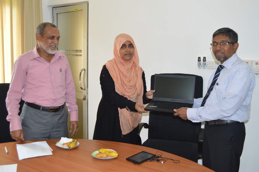 Issuing Laptops under HETC IDAS for Academic Staff of FIA